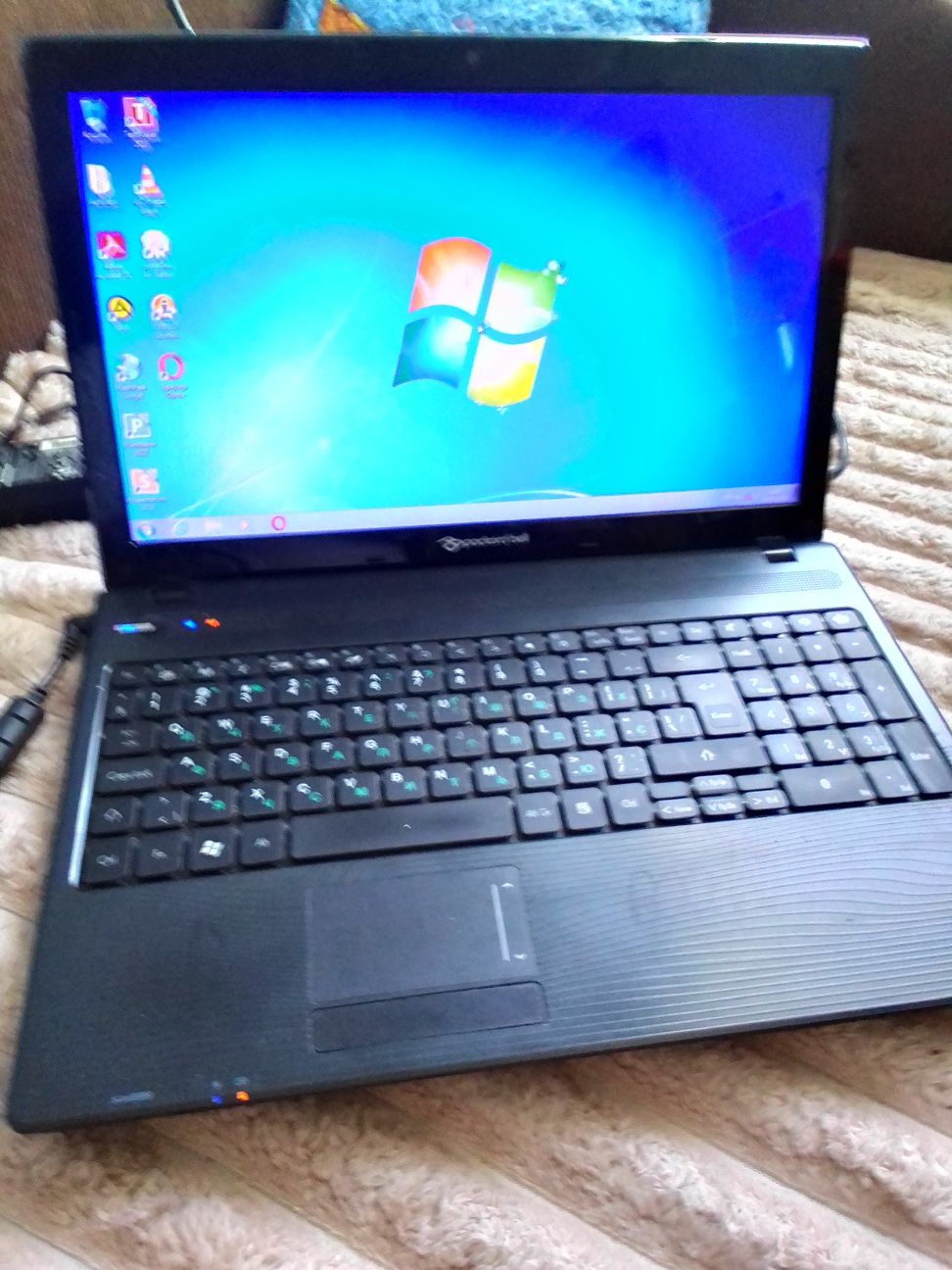 Ноутбук Packard Bell хорошее состояние