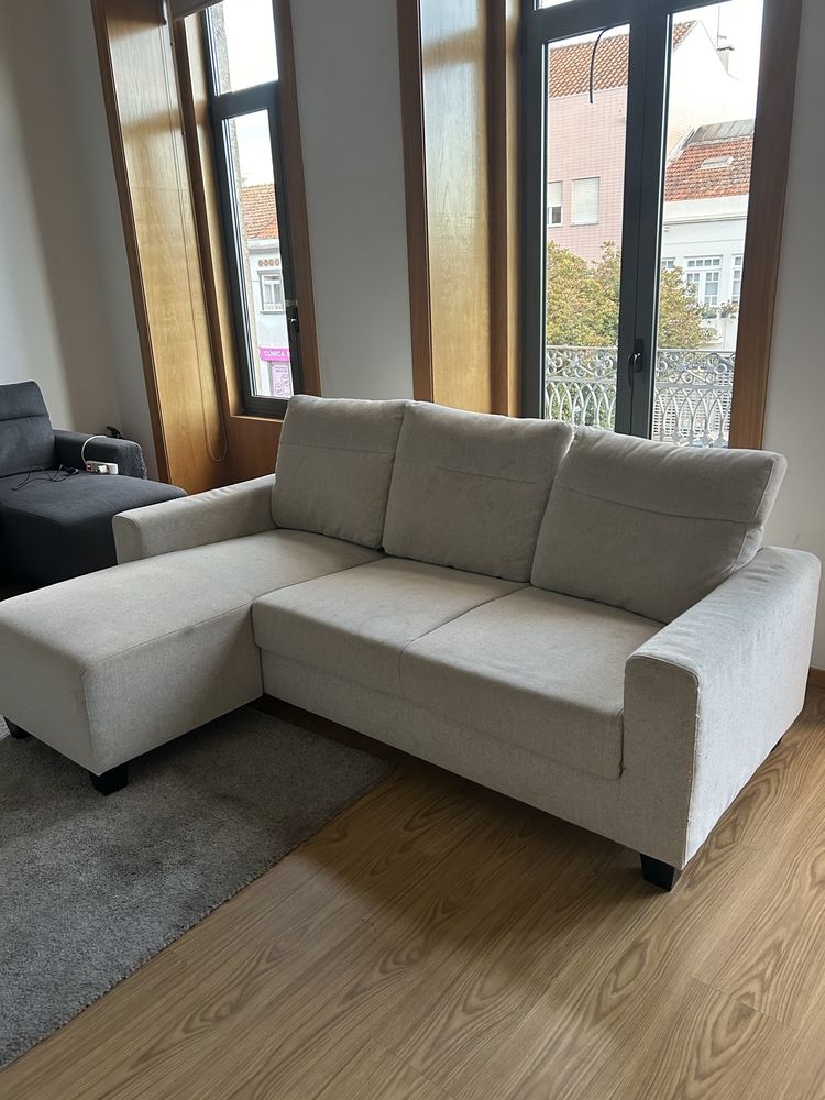 Sofa três lugares