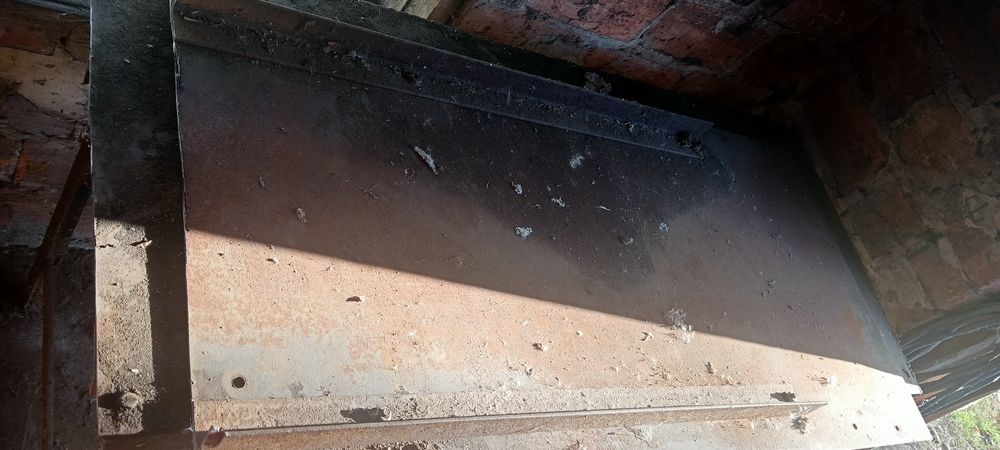 Продам металевий стіл для різних робіт