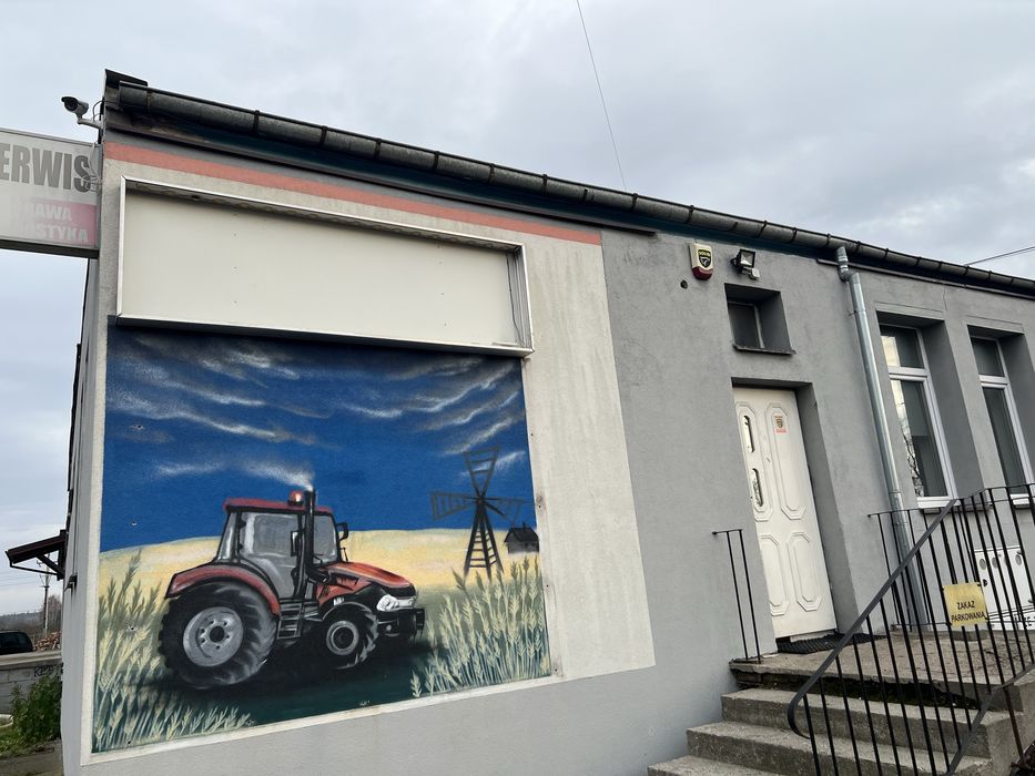 Lokal  handlowo -uslugowy o powierzchni 200 metrów w centrum  Pisza.