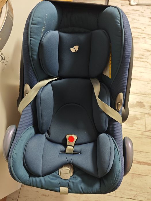 Nosidełko Maxi Cosi z bazą ISOFIX