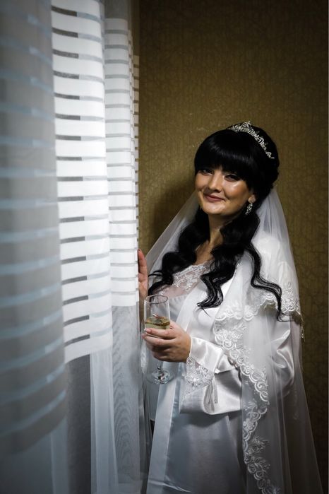 Продам білий набір ,для ранку нареченої