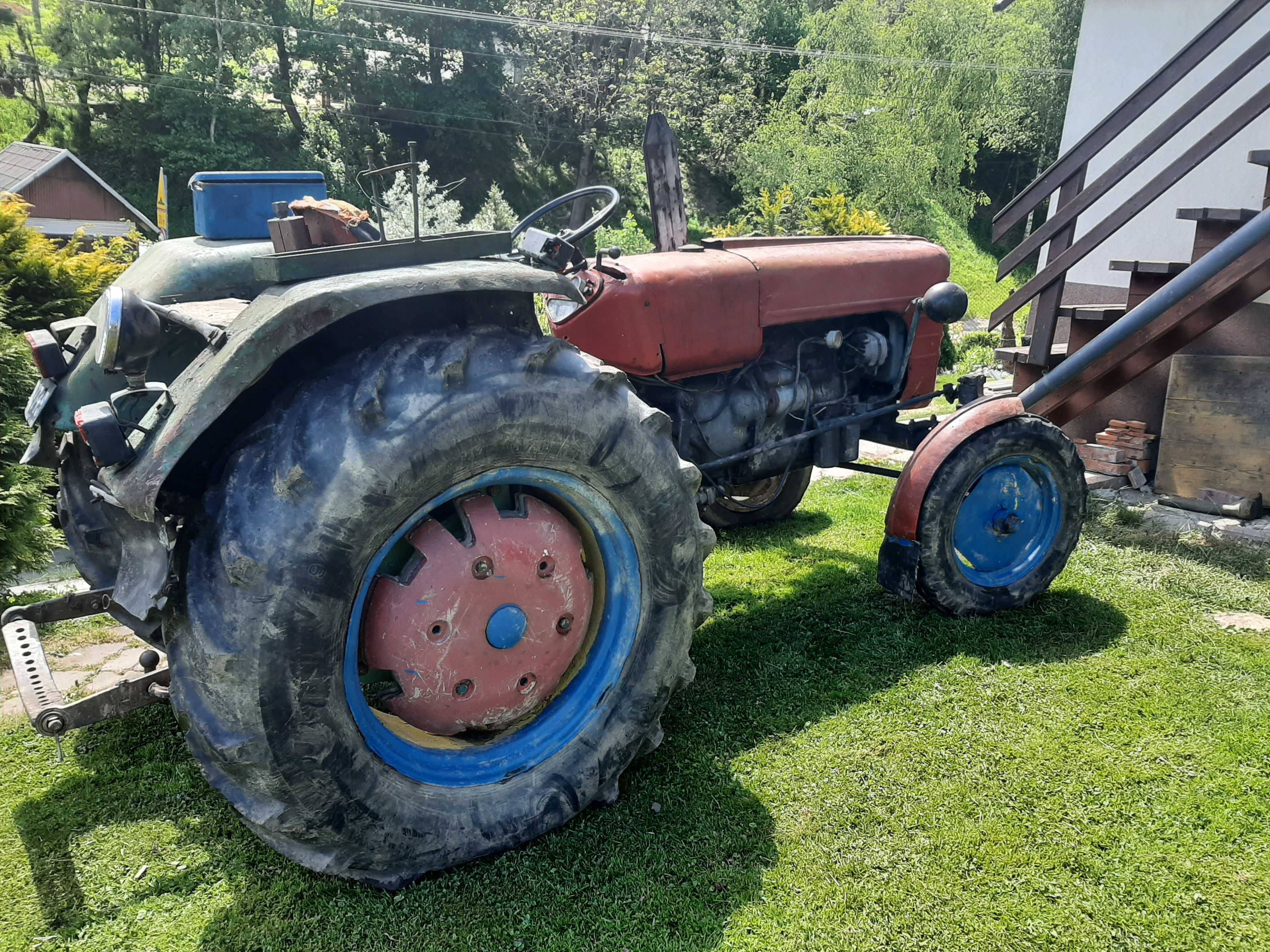 Traktor  sprzedam  4011