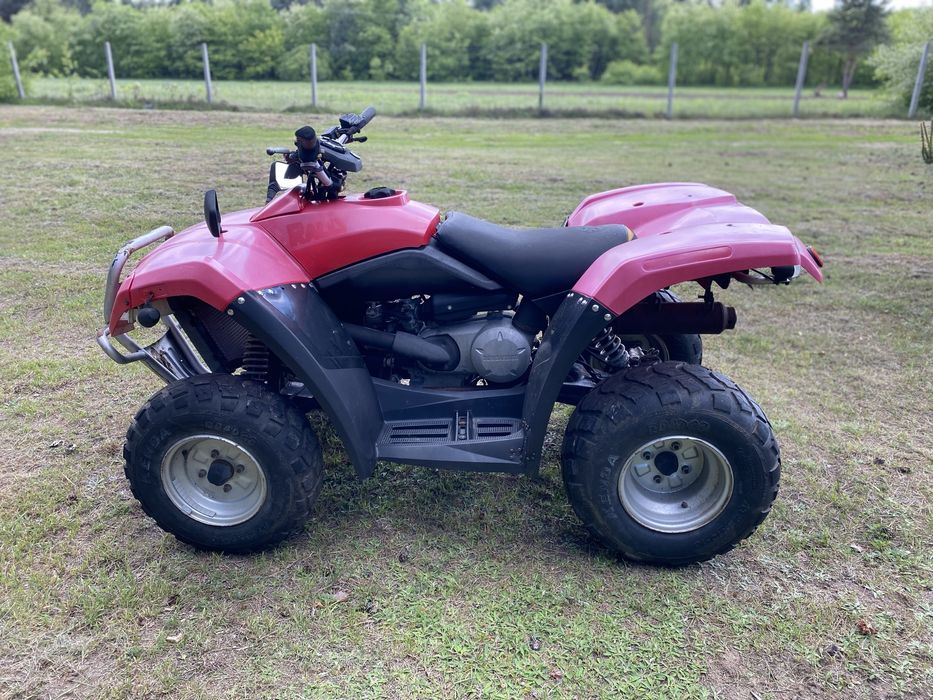 Quad Bombardier Rally 200. Can am.