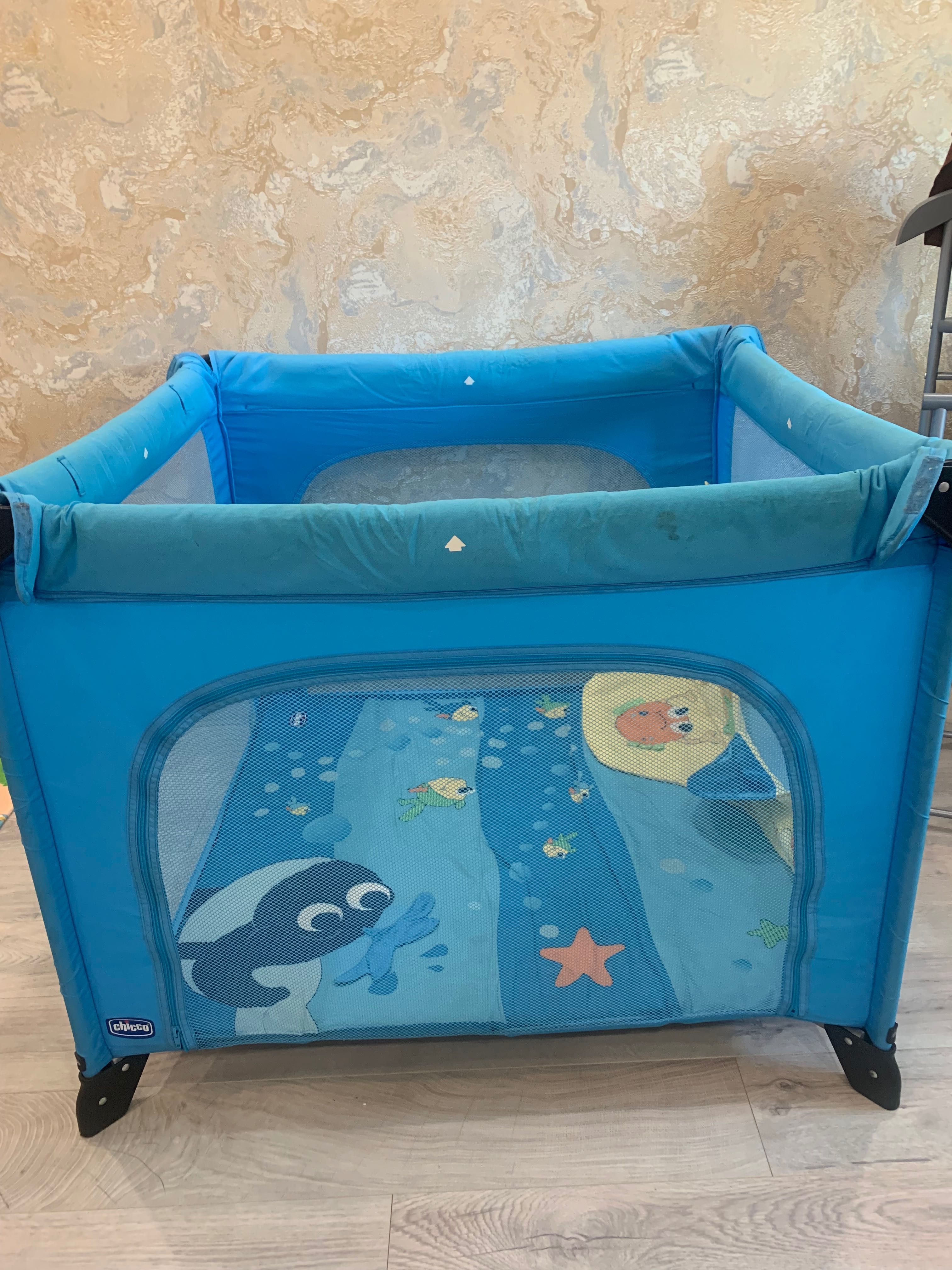 Дитячий манеж Chicco
