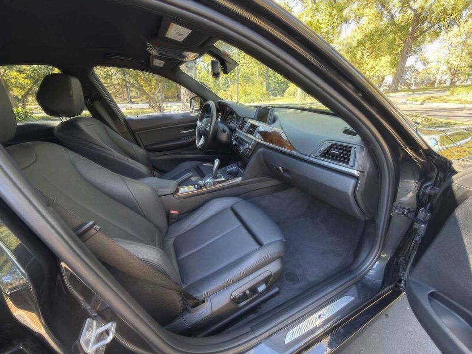 BMW 3 Series 328i      2014