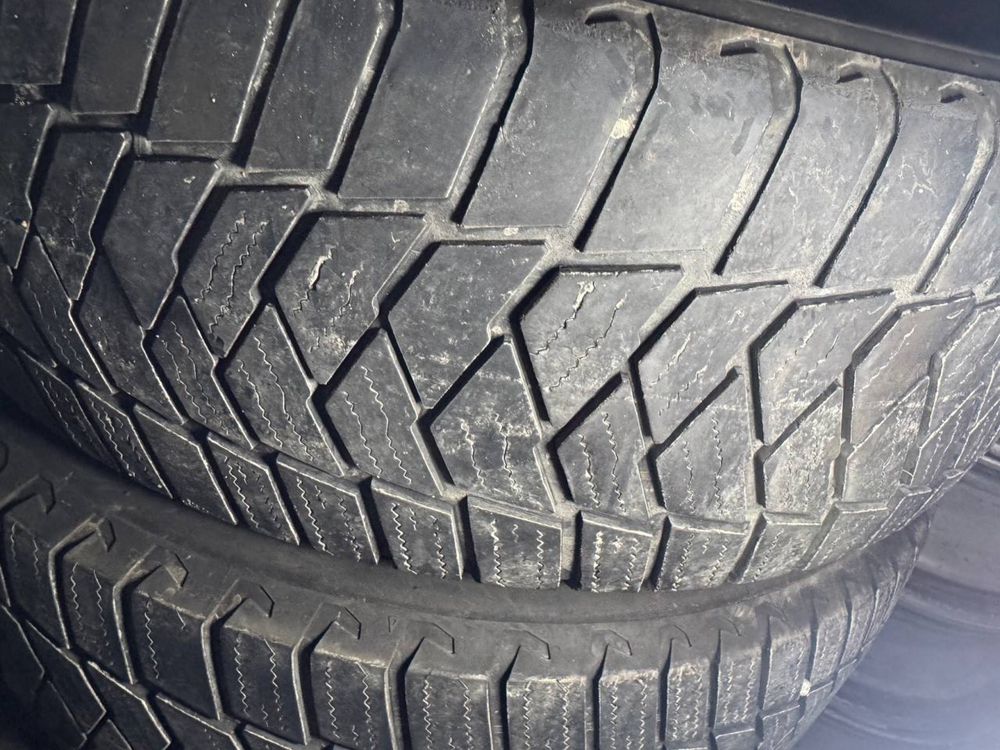 Шины 225/65/r16c Bridgestone 112/110 2023 года резина T4 T5