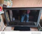 Dwa telewizory 32 i 24 cale