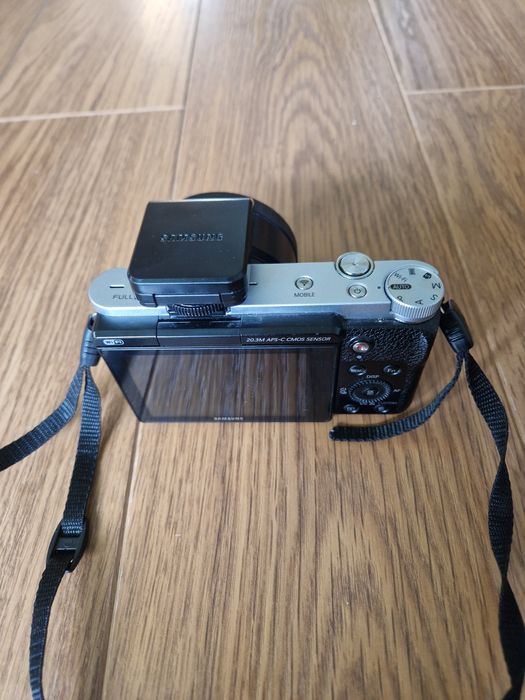 Aparat Samsung NX 3000