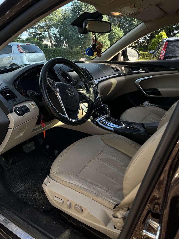 Opel Insignia 2.0 CDTI 163KM / 235 tys km / doinwestowany / OC 07.2026