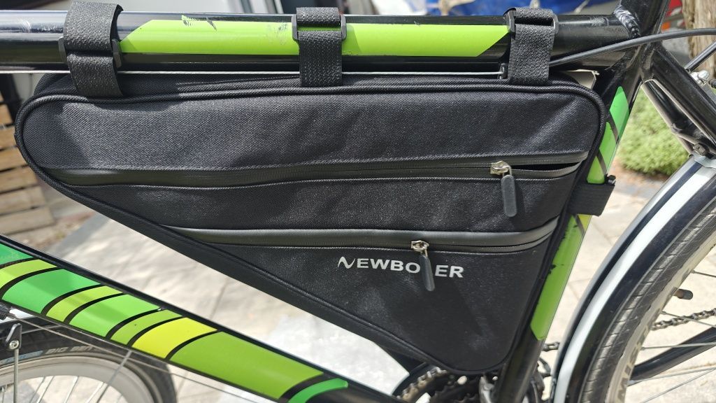 Sakwa torba trójkątna Newboler