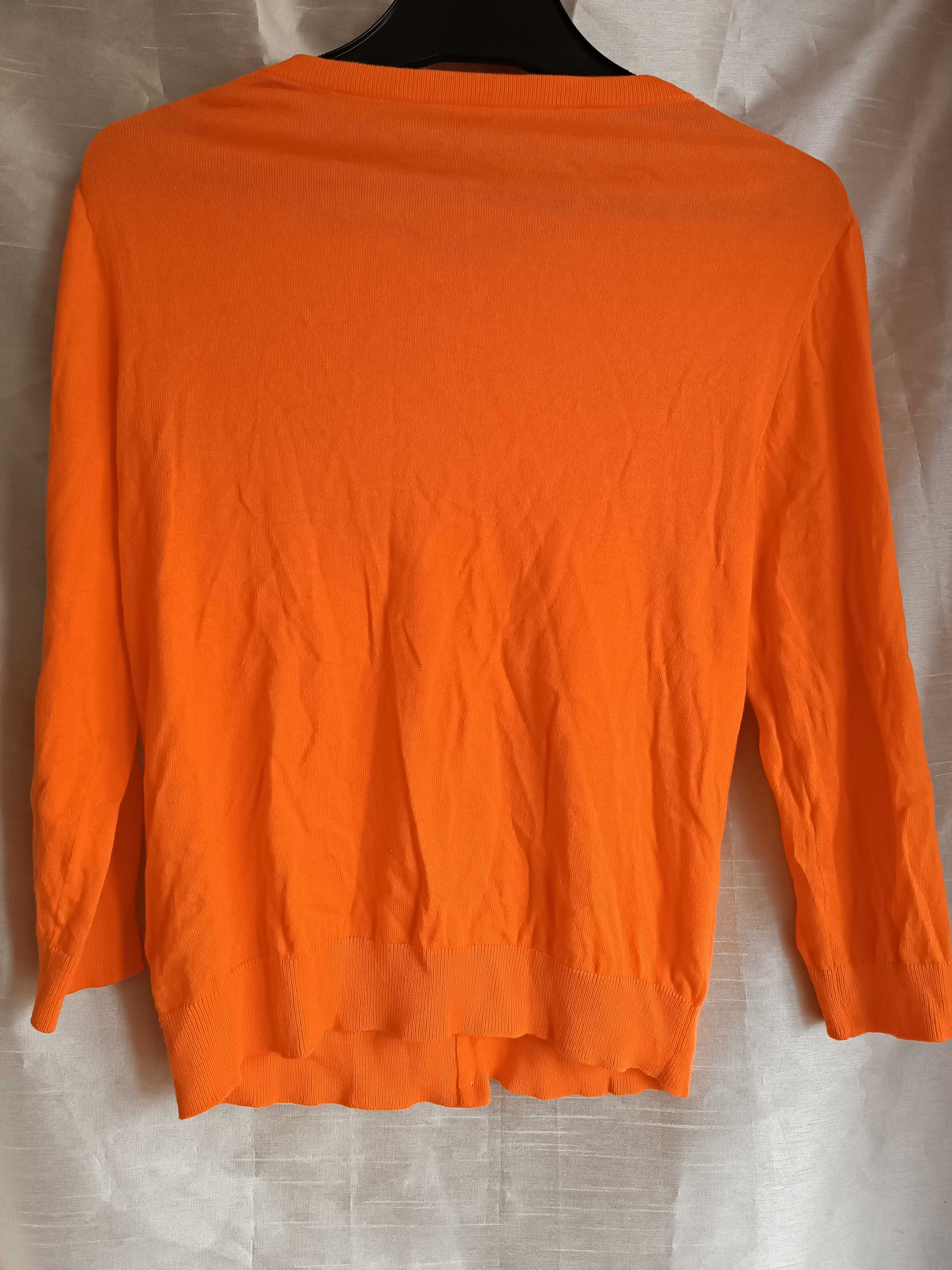 Pomarańczowy sweterek