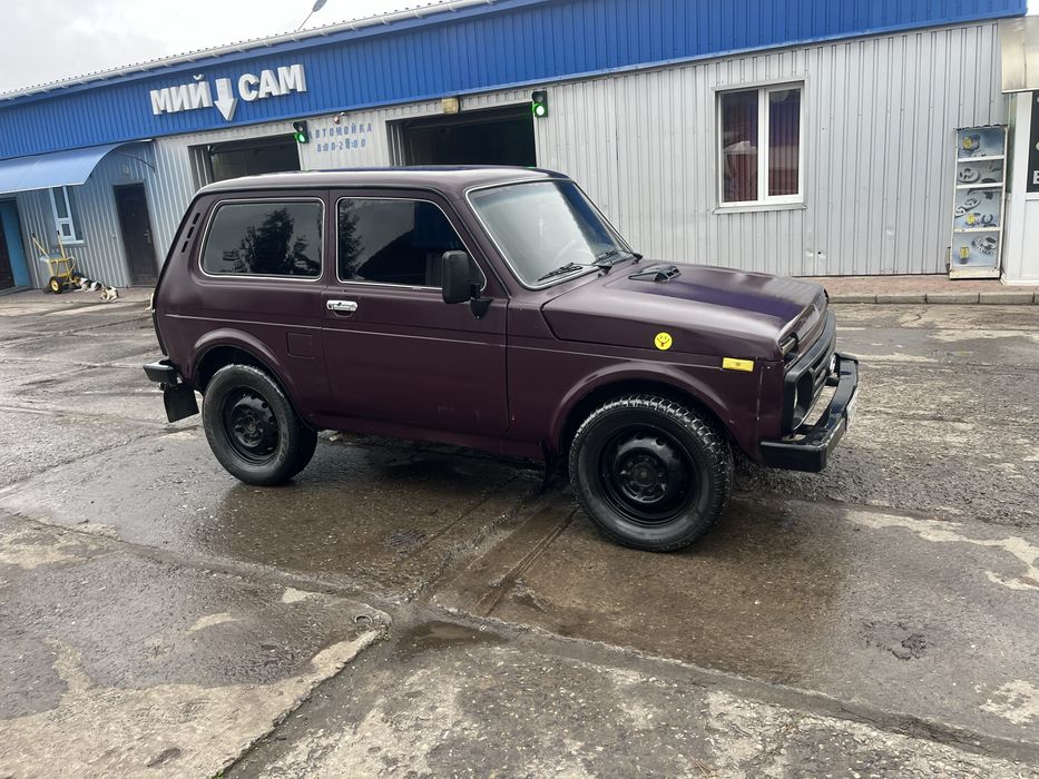 Продам ниву на полном боевом ходу