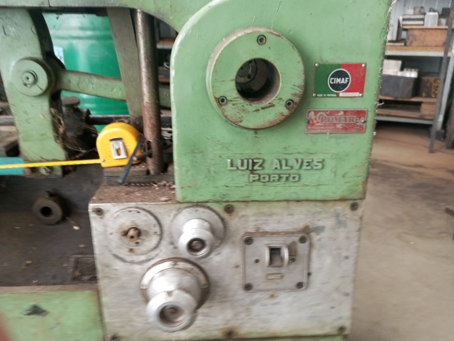 Serrote mecânico alternativo.