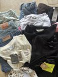 Zestaw ubrań damskich 22 sztuki Puma, Nike, Guess, Levi’s