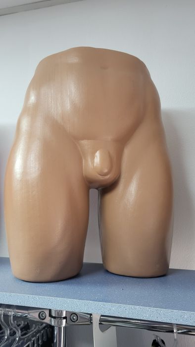 Продам чоловічі та жіночі манікени та вішалки