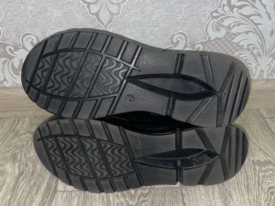 Жіночі шкіряні полуботинки