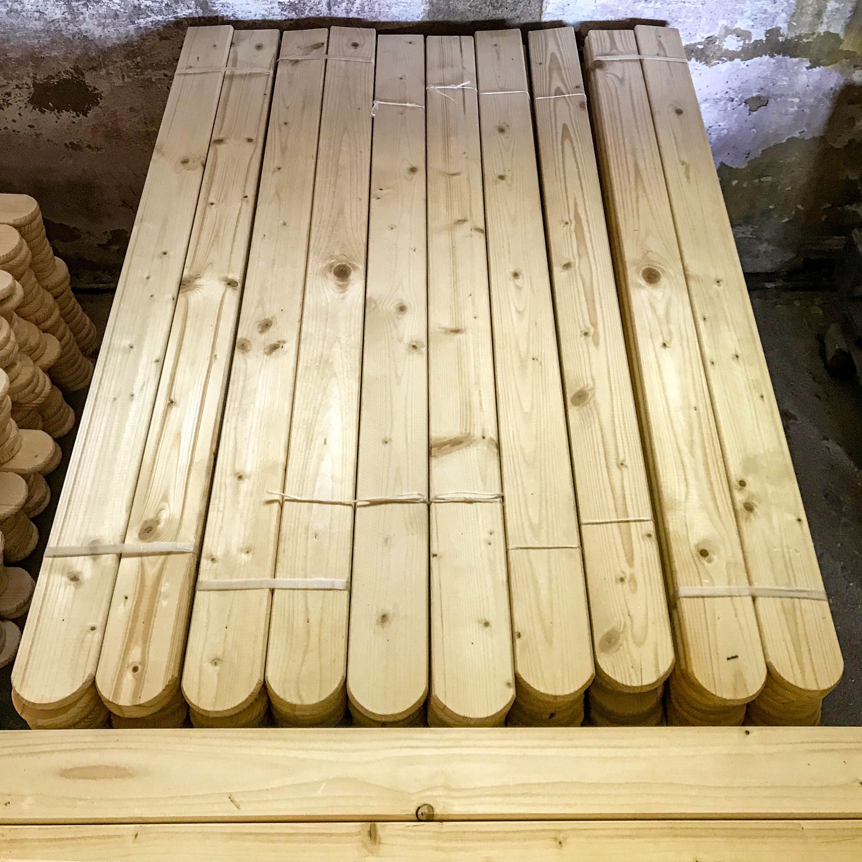 Drewniane płoty ze sztachet sztachety płoty drewniane