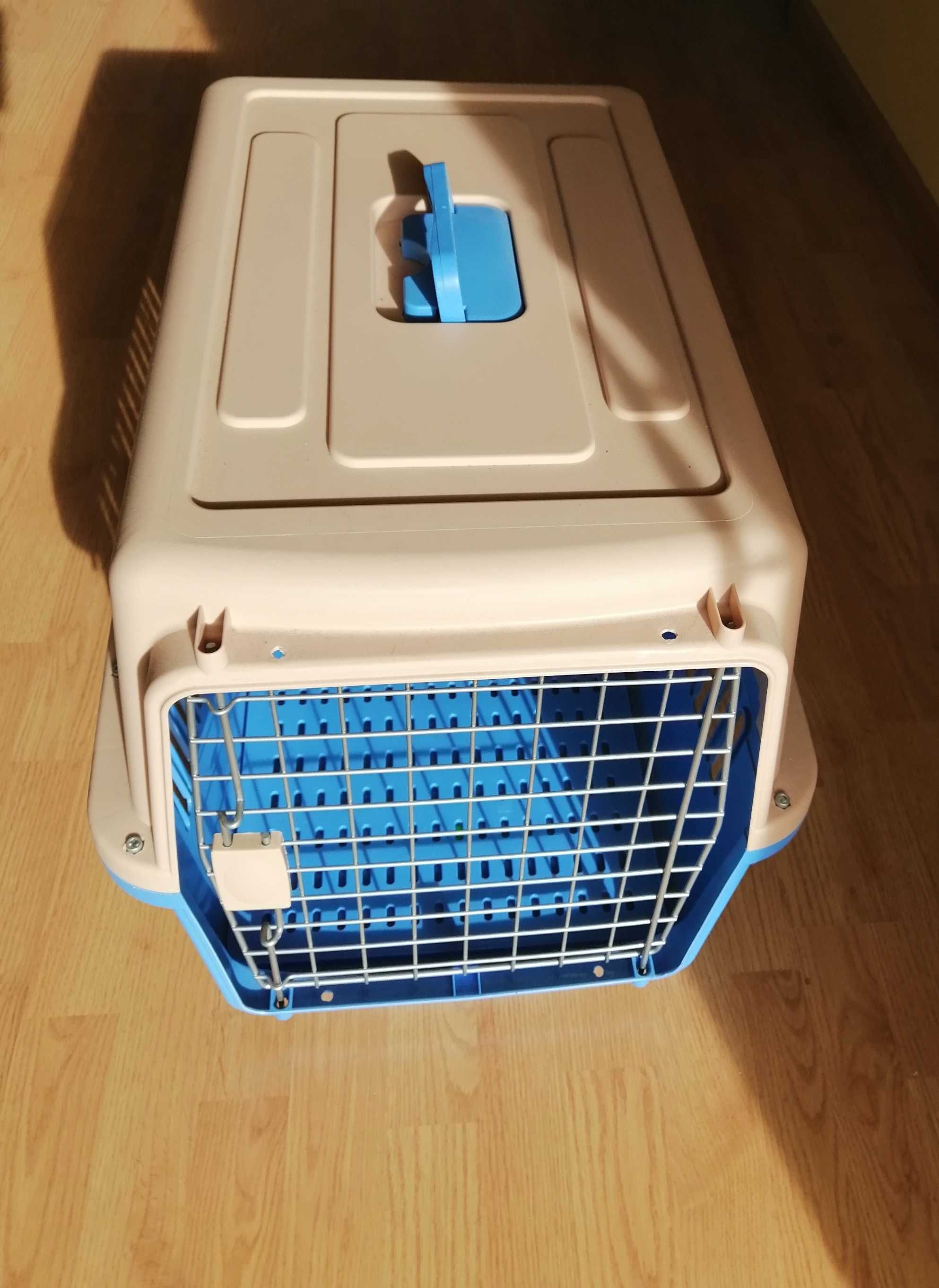 Caixa transportadora