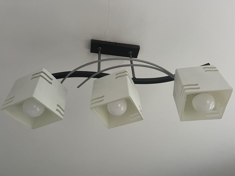Lampa sufitowa z lampkami w zestawie