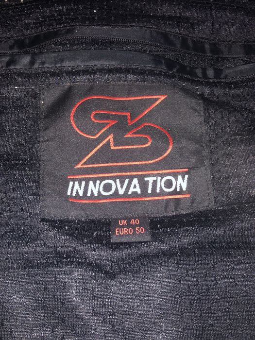 Мотокостюм