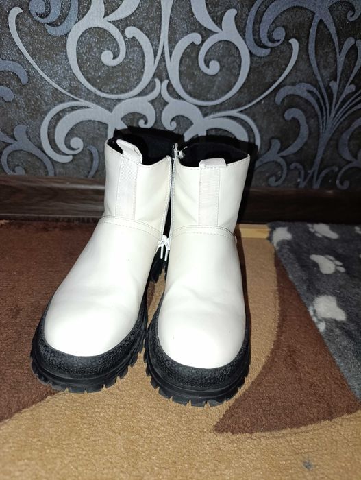 Ботинки Весна-Осінь р. 32-33 см. 20.5.