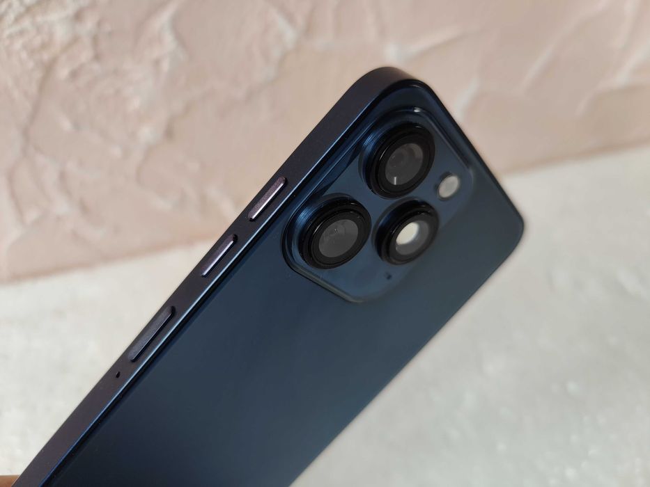 Телефон iphone l15pro Max