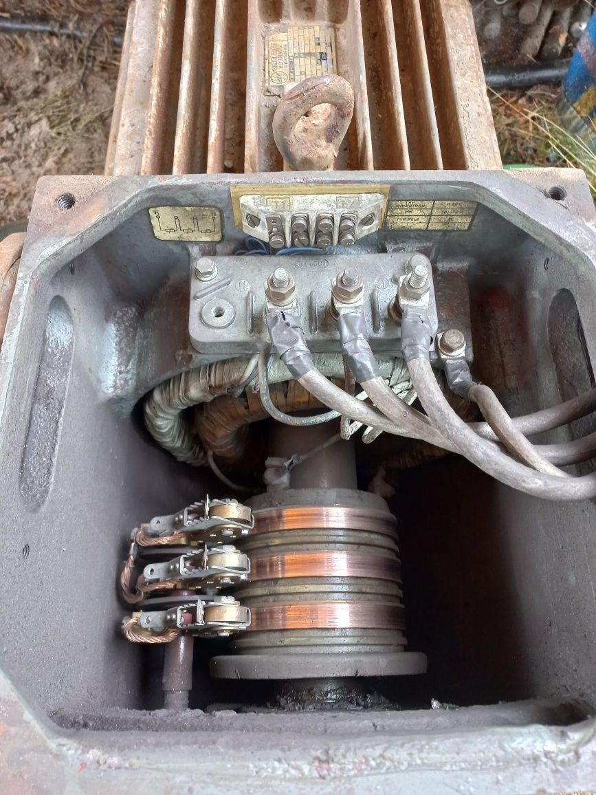 Silnik elektryczny 17 kw  970 obrotow z hamulcem elektromagnetycznym