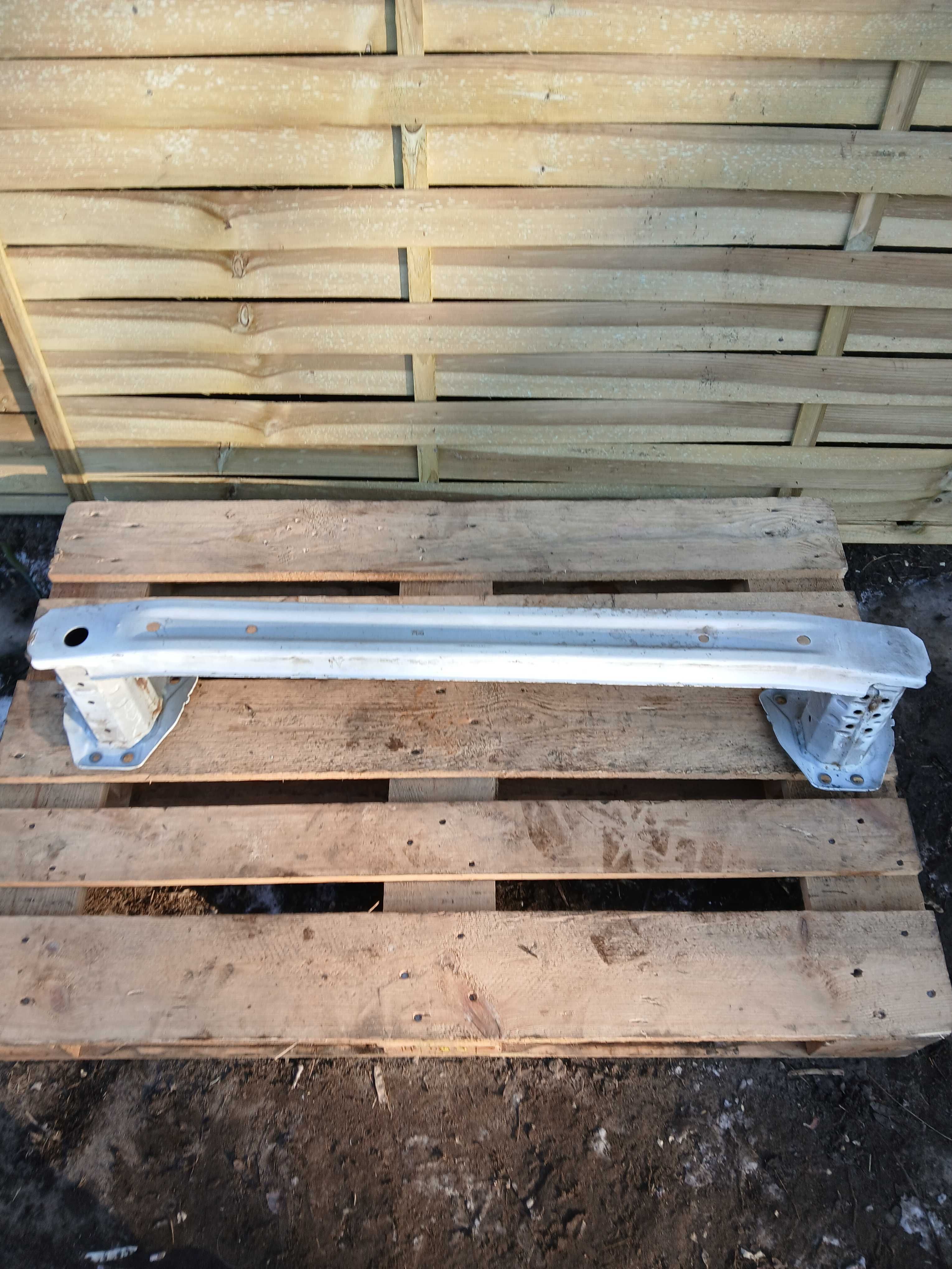 Belka pod zderzak tyl tylny Toyota C-hr CHR 16-23 kolor 040