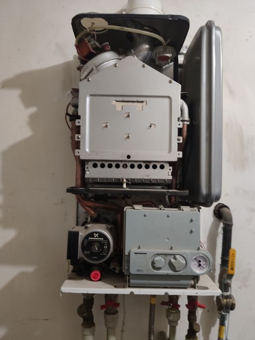 Ремонт котлів всіх виробників Промивка теплообміників котлів,колонок.