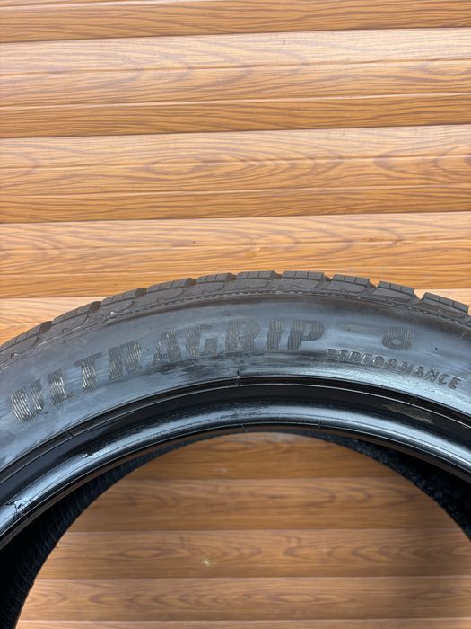 245/45/18 Goodyear 2 opony zimowe 2021r
