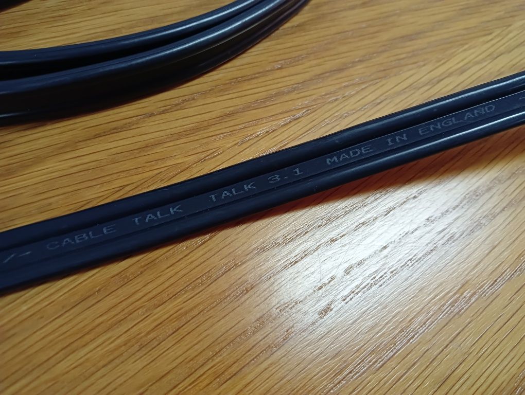 Cabos de colunas Hi-Fi "CABLE TALK"