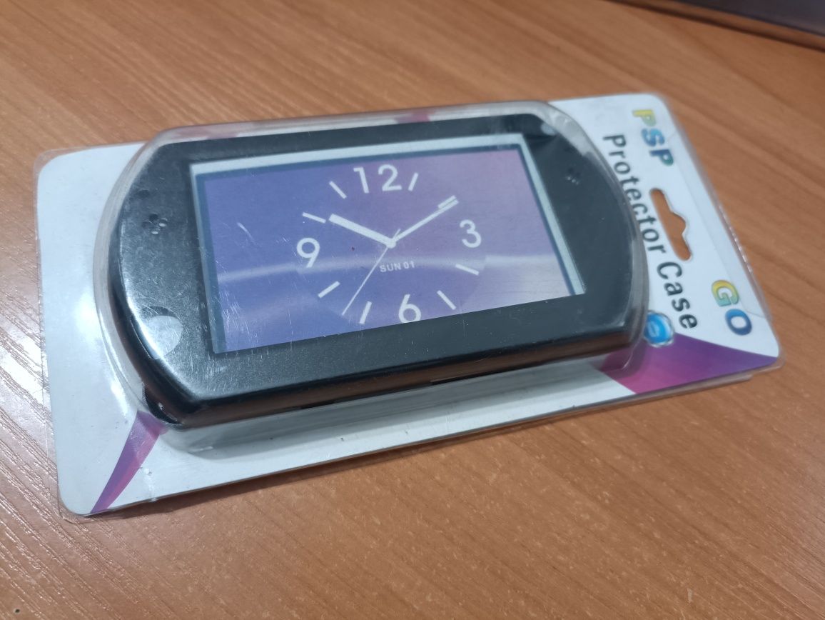 Чехол для psp go мягкий, твердый и металлический