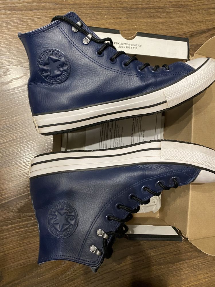 converse 41.5   .