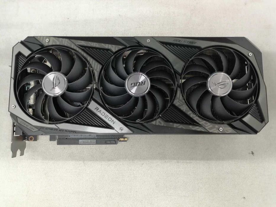 AMD Radeon RX 6750 XT, 12 GB GDDR6