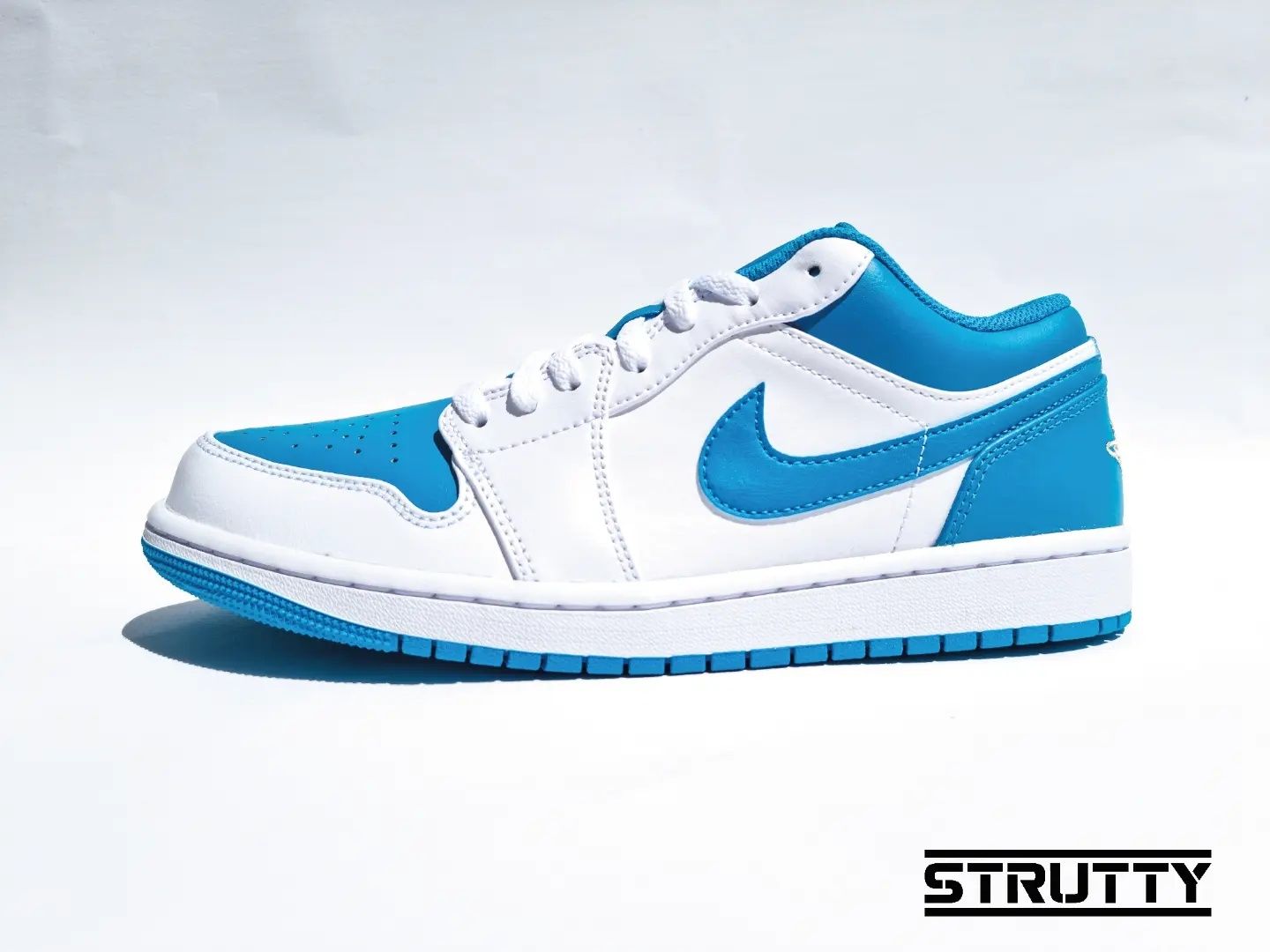 Nike Air Jordan 1 Low Aquatone