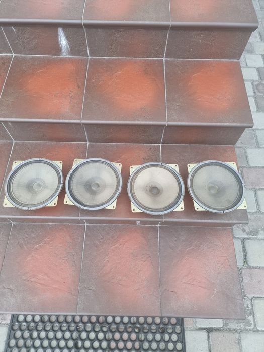 Динаміки від маяка