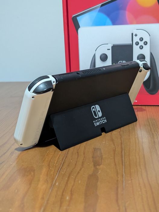 Nintendo Switch OLED - Excelente Estado