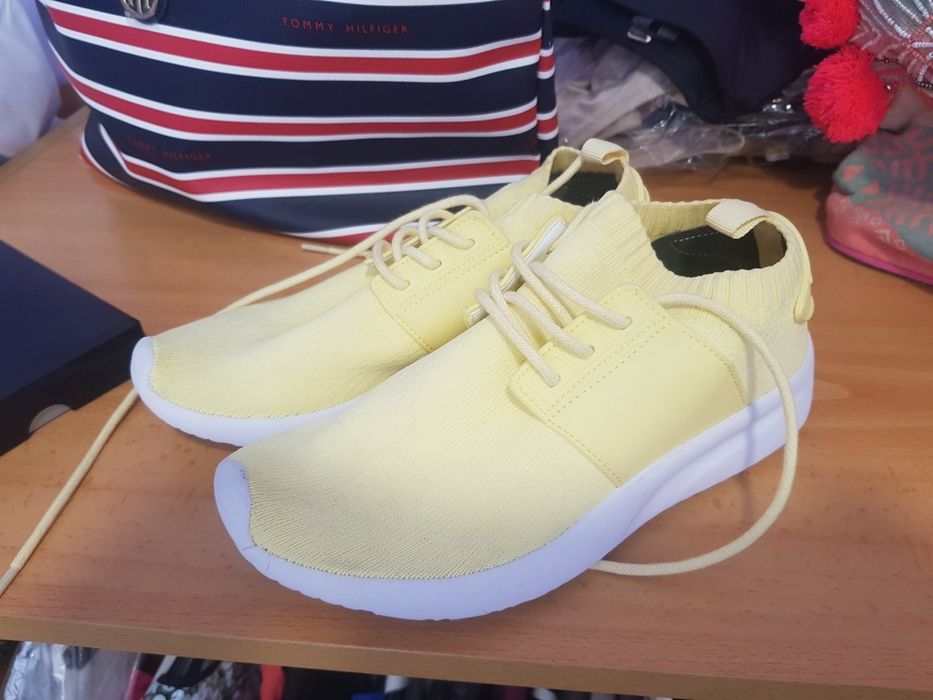 Tenis