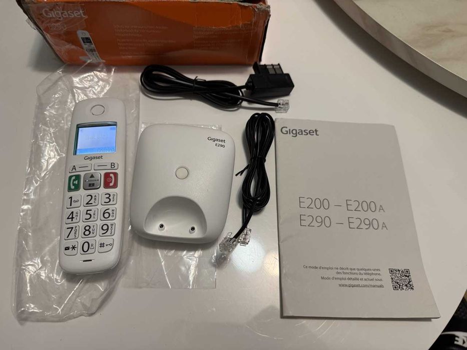 Telefon stacjonarny bezprzewodowy Gigaset E290 biały