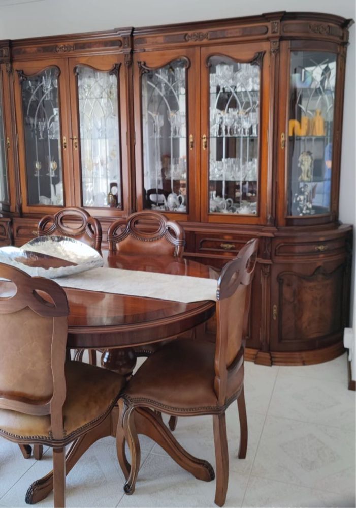 Moveis de sala mesa cadeiras e aparador de bsico e de cima