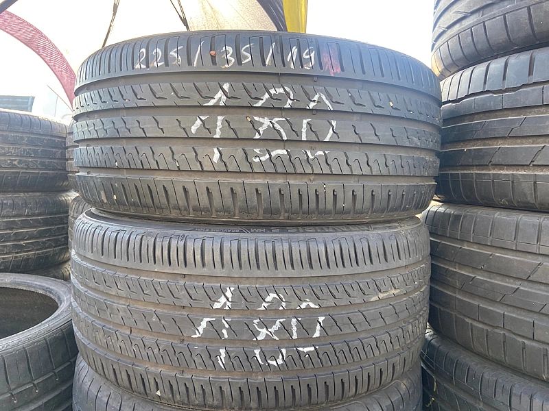 225/35/19 Barum Bravuris 5HM_7,2mm_2szt_(180)