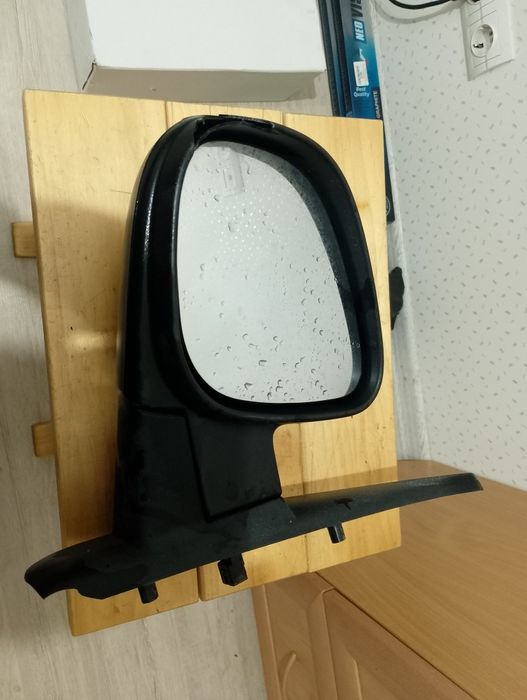 Дзеркало Reno Kango ze 2014 (ліве)