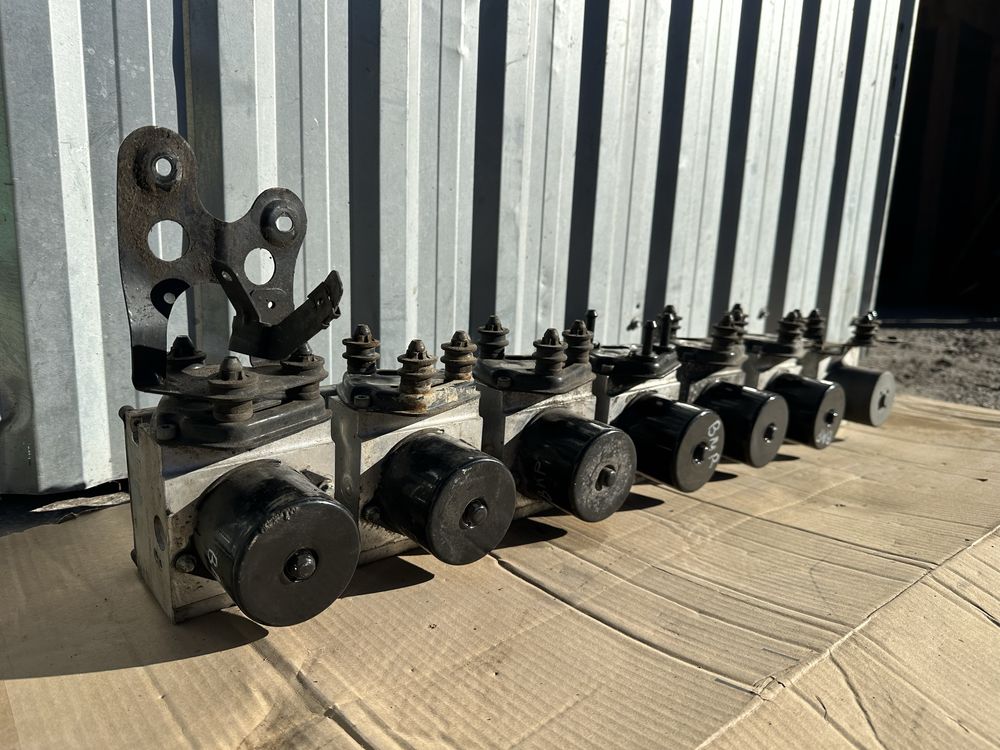 Блок ABS 3C0614109A 3c0614095q 3c0614095p Passat B6 Пассат Б6 2.0 TDI
