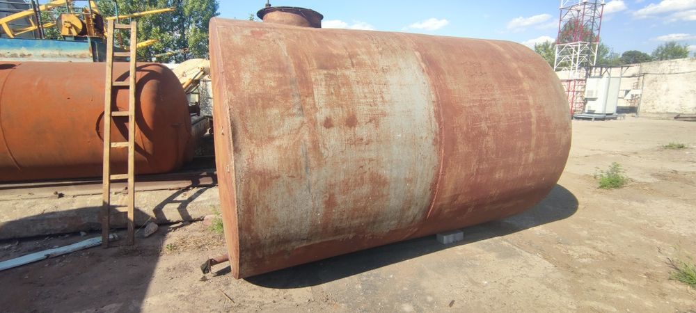 Металлическая емкость  из под ГСМ   10м.куб