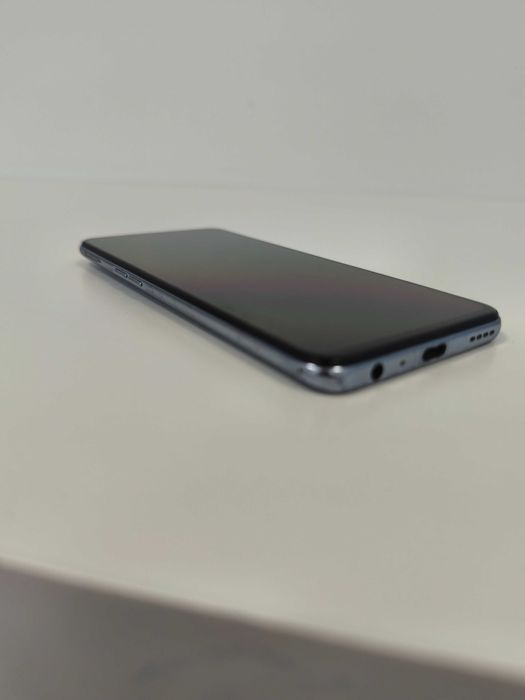 Smartphone Realme GT 5G - Câmera Tripla 64 MP