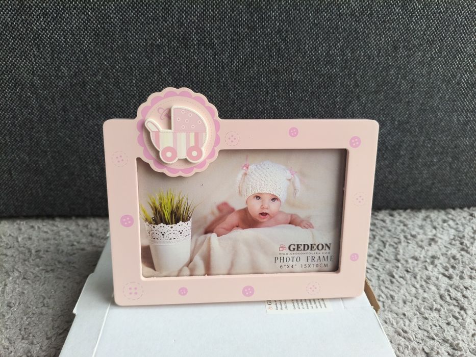 Ramka na zdjęcia różowa dla dziewczynki noworodek prezent