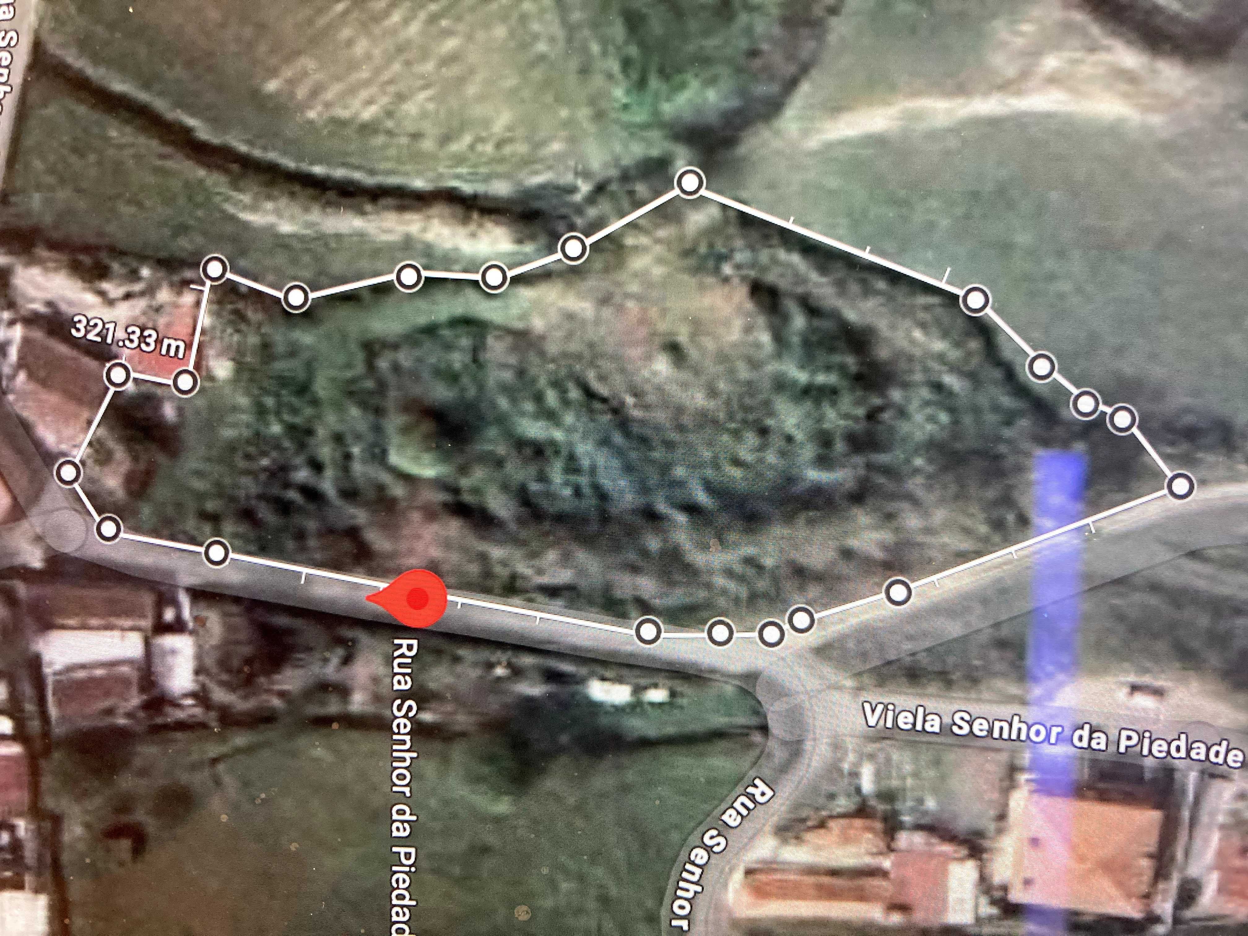 casa para restaurar,com terreno, em Felgueiras