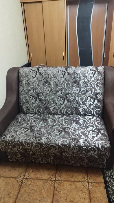 Продам розкладний диван