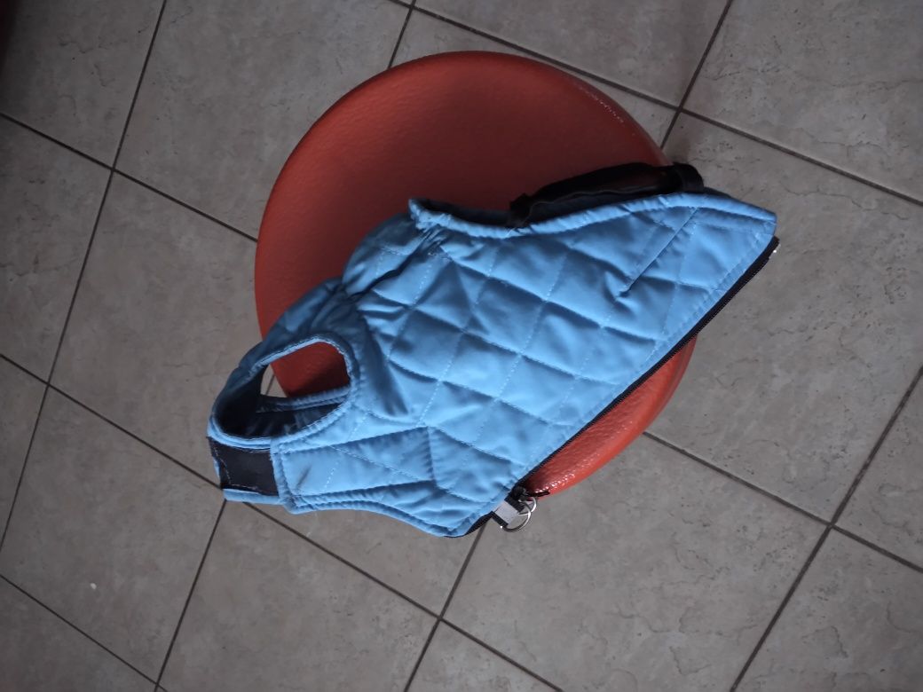 Kurtki zimowe dla małego psa 6 kg.